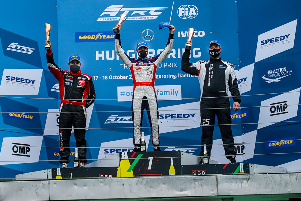 podium-goodyear-cup